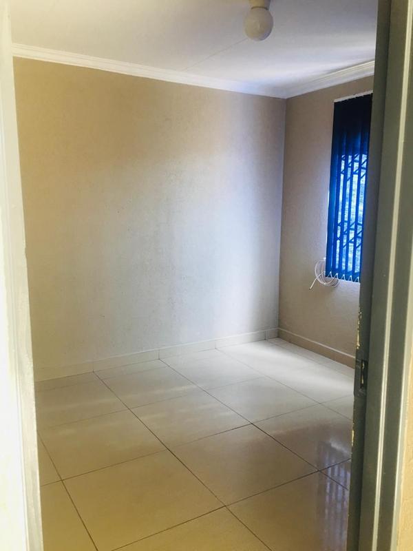 To Let 2 Bedroom Property for Rent in Birch Acres Gauteng