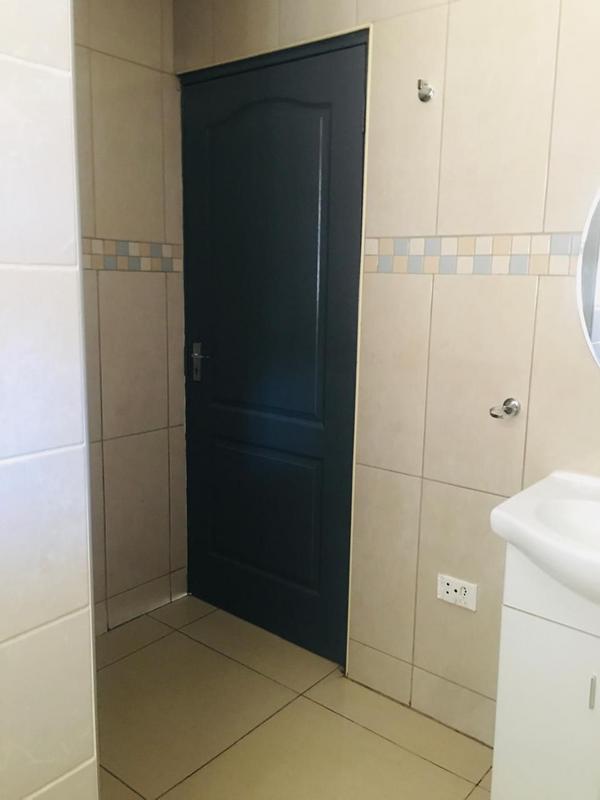 To Let 2 Bedroom Property for Rent in Birch Acres Gauteng
