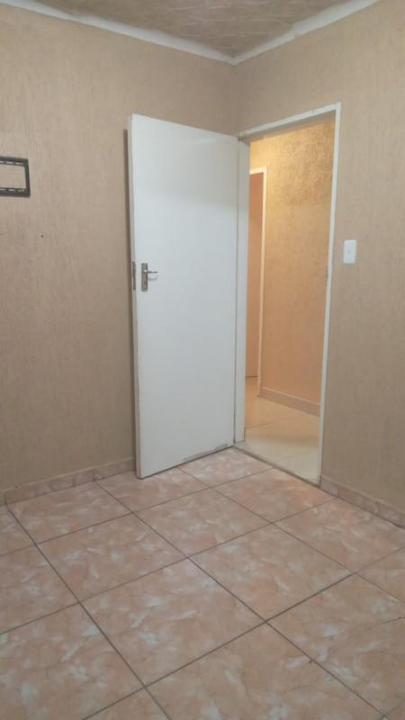 To Let 3 Bedroom Property for Rent in Protea Glen Gauteng