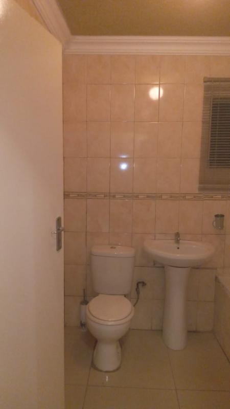 To Let 3 Bedroom Property for Rent in Protea Glen Gauteng