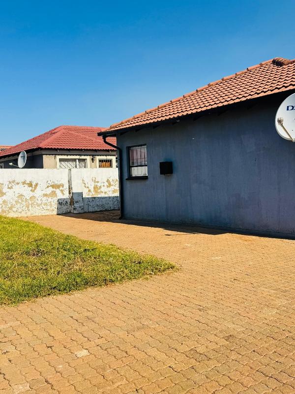 To Let 3 Bedroom Property for Rent in Dawn Park Gauteng