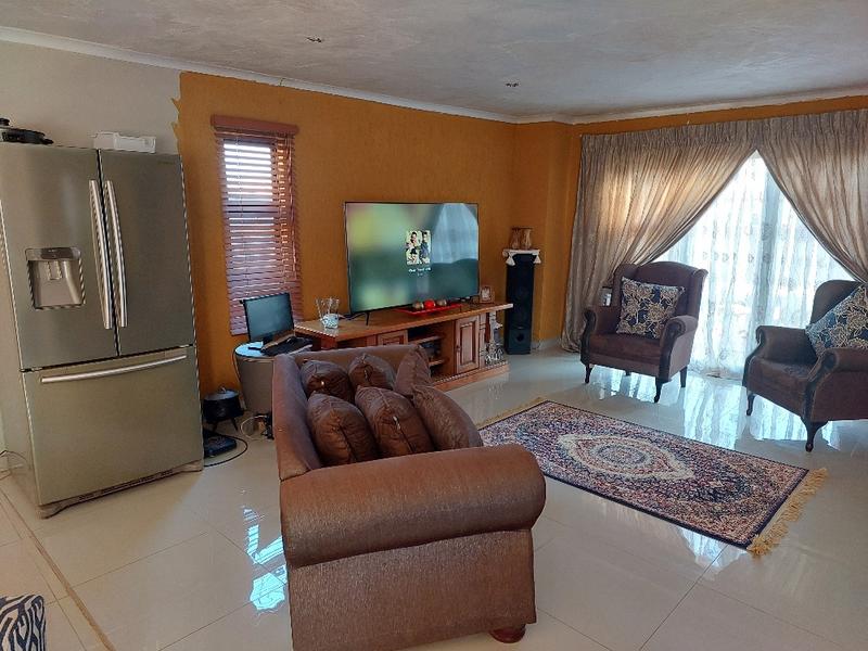2 Bedroom Property for Sale in Dawn Park Gauteng