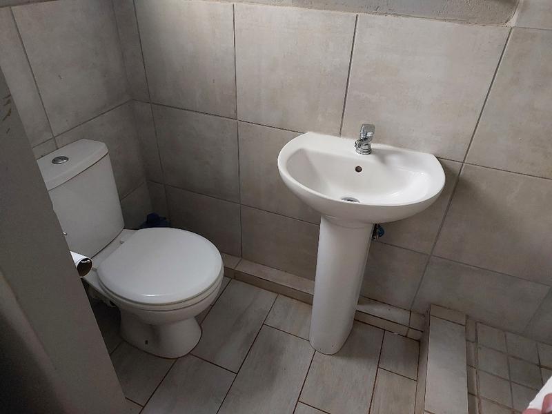 2 Bedroom Property for Sale in Dawn Park Gauteng
