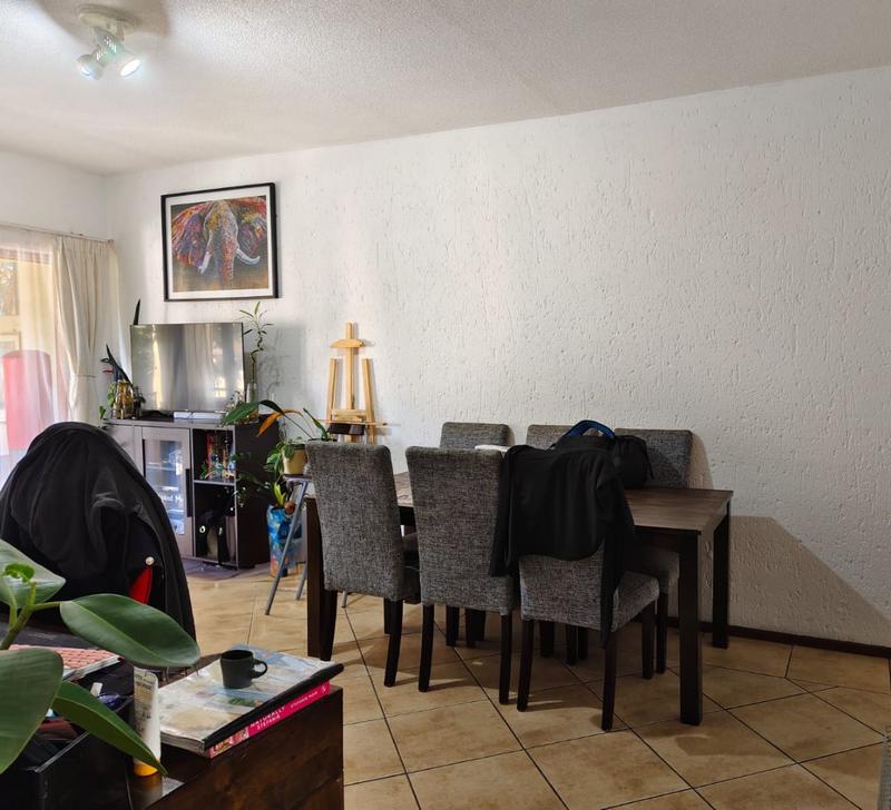 1 Bedroom Property for Sale in Lonehill Gauteng