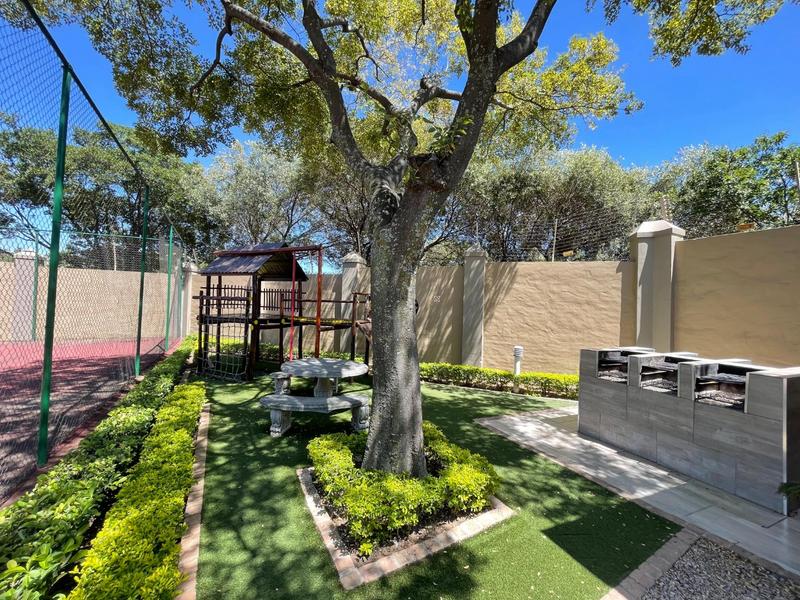 1 Bedroom Property for Sale in Lonehill Gauteng