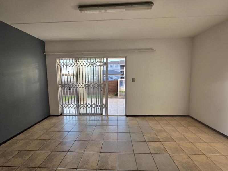 2 Bedroom Property for Sale in Bartlett Gauteng