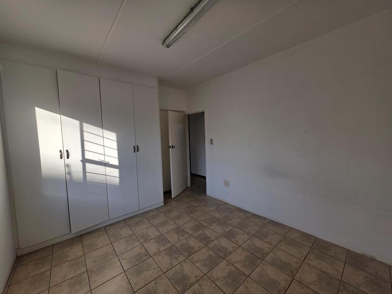 2 Bedroom Property for Sale in Bartlett Gauteng