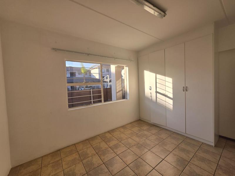 2 Bedroom Property for Sale in Bartlett Gauteng