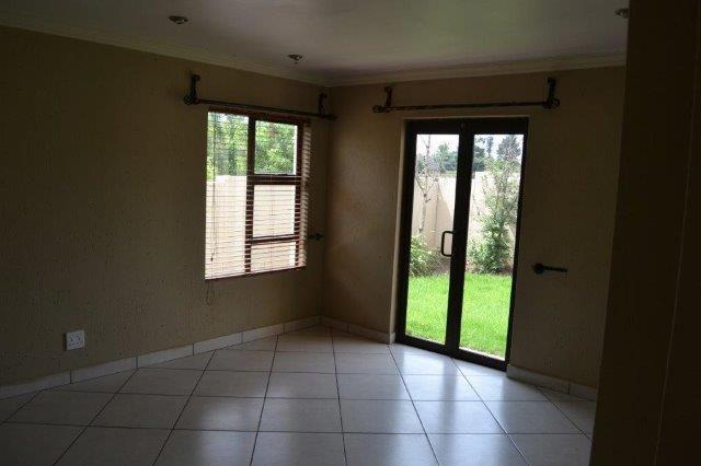 To Let 3 Bedroom Property for Rent in Sonneveld Gauteng