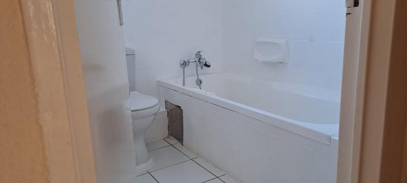 To Let 2 Bedroom Property for Rent in Mulbarton Gauteng