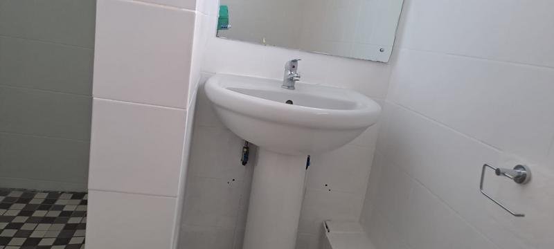 To Let 2 Bedroom Property for Rent in Mulbarton Gauteng