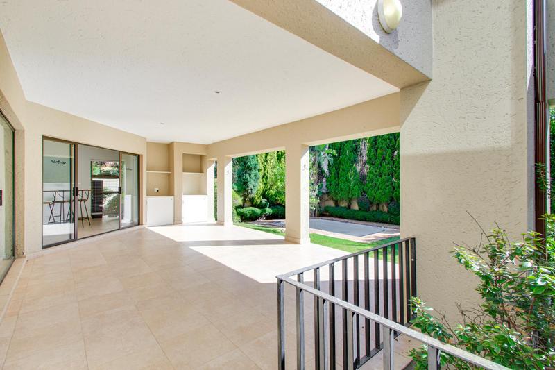To Let 4 Bedroom Property for Rent in Fourways Gardens Gauteng