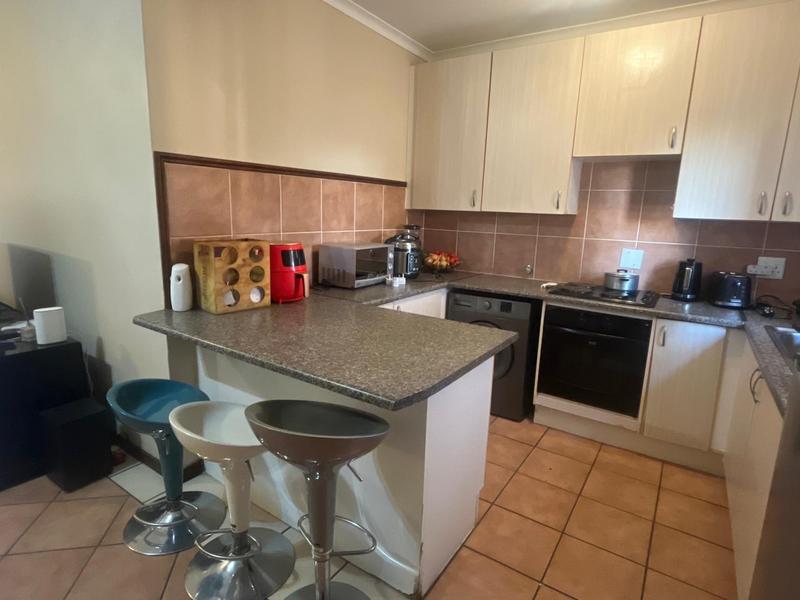 To Let 2 Bedroom Property for Rent in Boardwalk Villas Gauteng