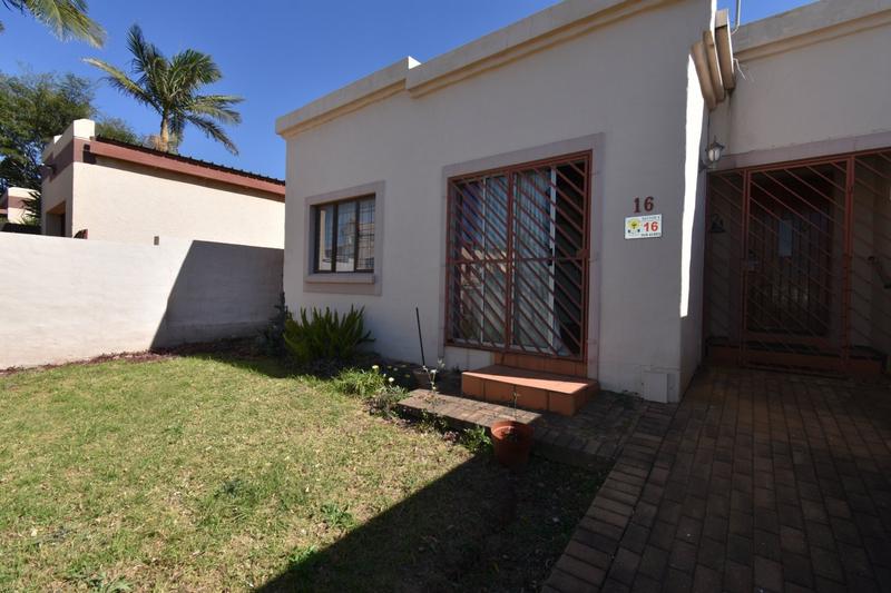 2 Bedroom Property for Sale in Rant En Dal Gauteng