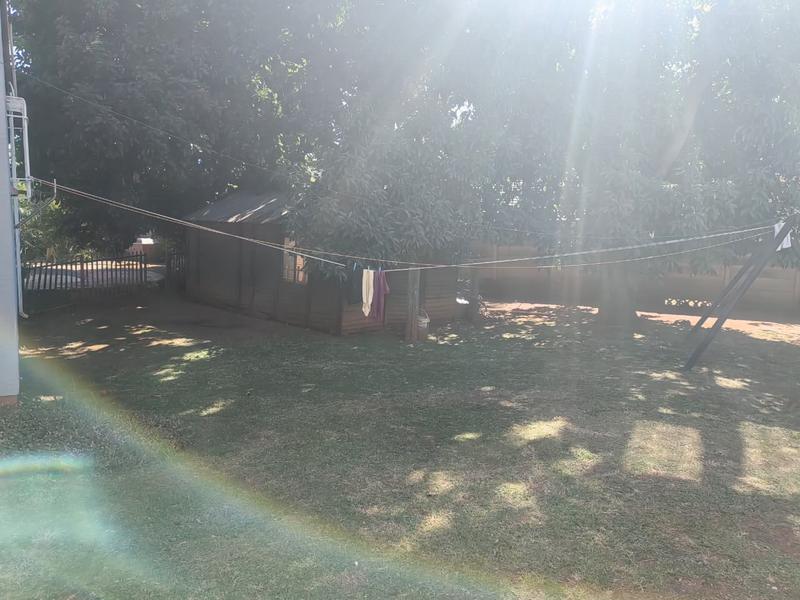 To Let 4 Bedroom Property for Rent in Norkem Park Gauteng