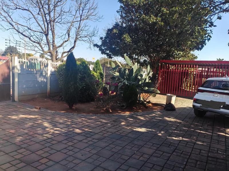To Let 4 Bedroom Property for Rent in Norkem Park Gauteng