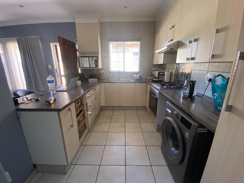 2 Bedroom Property for Sale in Monavoni Gauteng