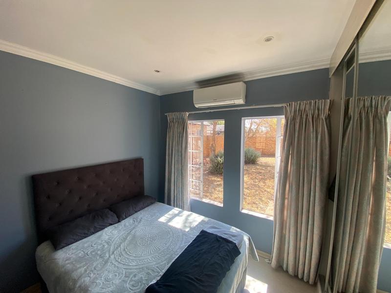 2 Bedroom Property for Sale in Monavoni Gauteng
