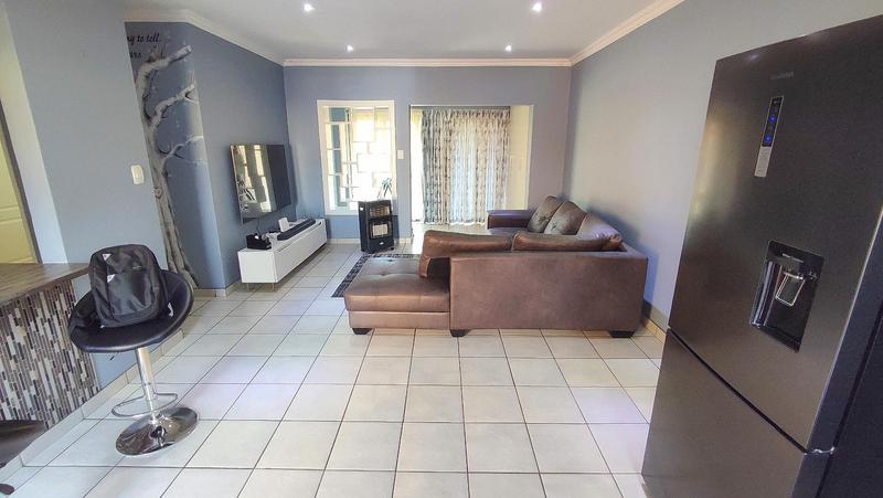 2 Bedroom Property for Sale in Monavoni Gauteng