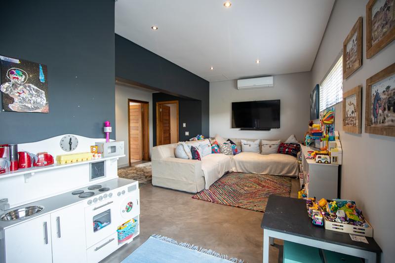 4 Bedroom Property for Sale in Copperleaf Estate Gauteng