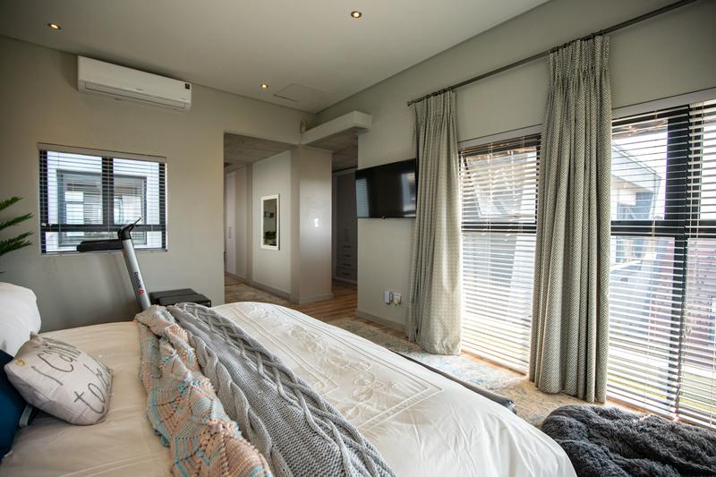 4 Bedroom Property for Sale in Copperleaf Estate Gauteng