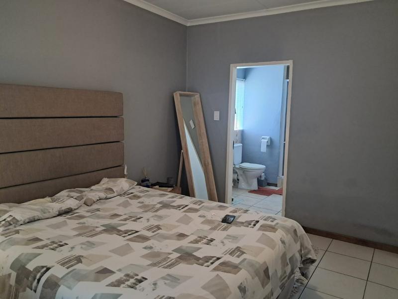 To Let 3 Bedroom Property for Rent in Lyndhurst Gauteng