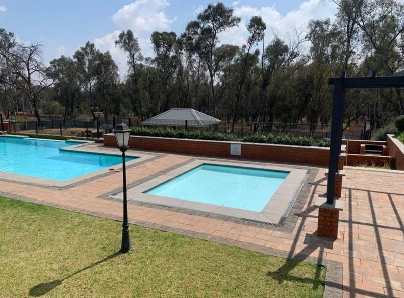 To Let 1 Bedroom Property for Rent in Modderfontein Gauteng