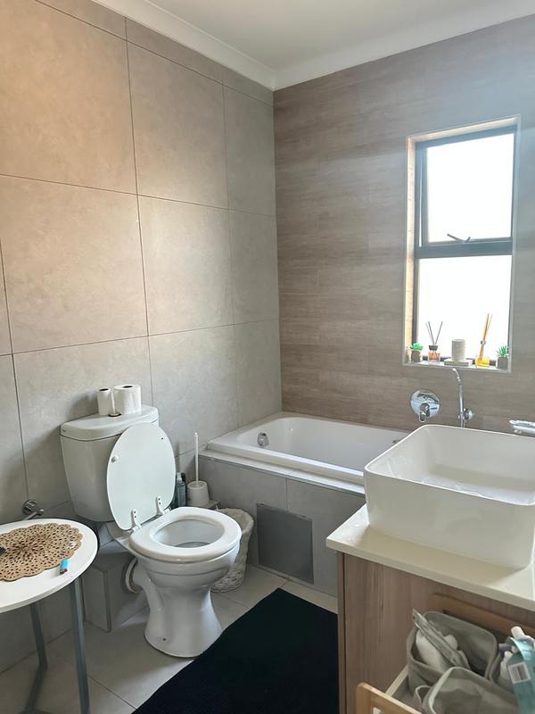 To Let 1 Bedroom Property for Rent in Modderfontein Gauteng