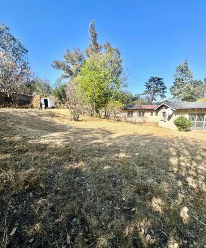 8 Bedroom Property for Sale in Bryanston Gauteng