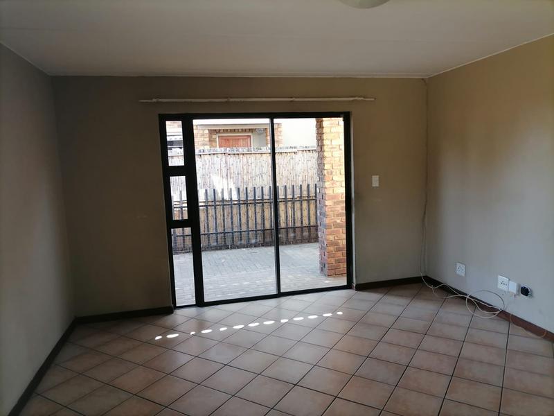 To Let 2 Bedroom Property for Rent in Norton Home Estate AH Gauteng