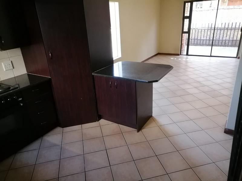 To Let 2 Bedroom Property for Rent in Norton Home Estate AH Gauteng