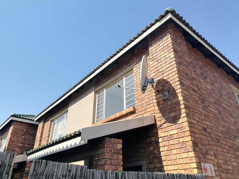 To Let 2 Bedroom Property for Rent in Norton Home Estate AH Gauteng