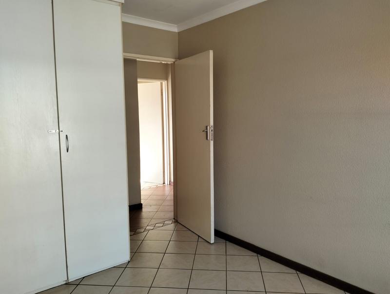 2 Bedroom Property for Sale in Norton Home Estate AH Gauteng