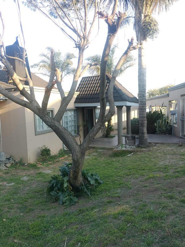 3 Bedroom Property for Sale in Linmeyer Gauteng