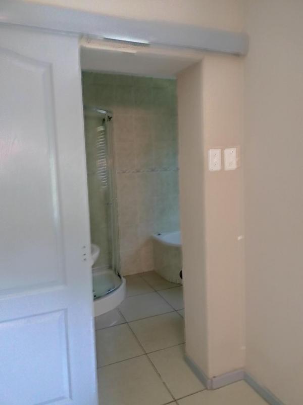 3 Bedroom Property for Sale in Linmeyer Gauteng