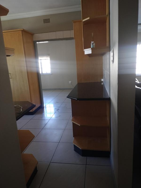 3 Bedroom Property for Sale in Linmeyer Gauteng
