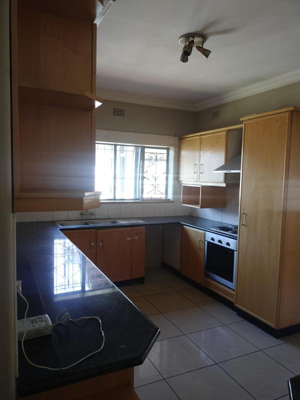 3 Bedroom Property for Sale in Linmeyer Gauteng