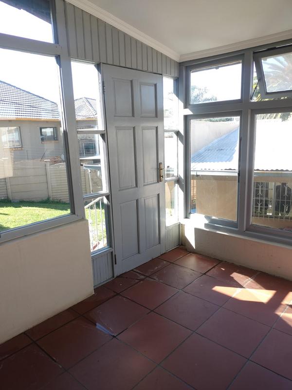 3 Bedroom Property for Sale in Linmeyer Gauteng