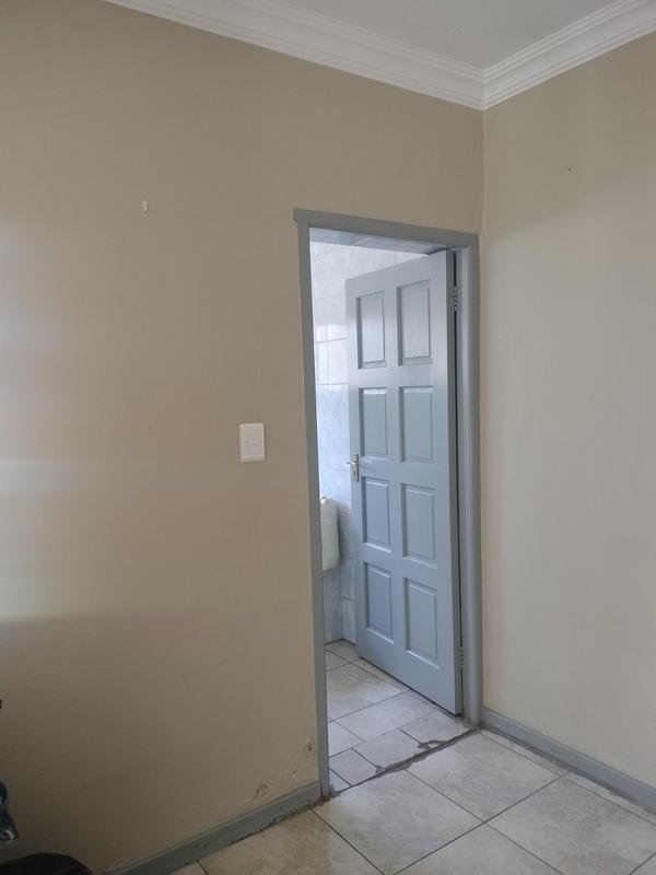 3 Bedroom Property for Sale in Linmeyer Gauteng