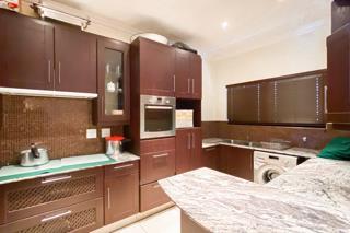 5 Bedroom Property for Sale in Mayfair Gauteng