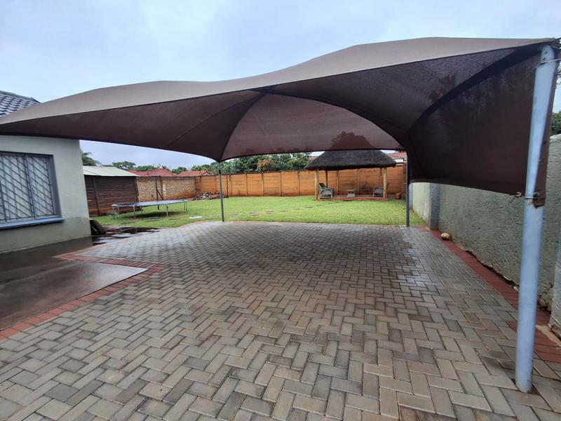 3 Bedroom Property for Sale in The Orchards Gauteng