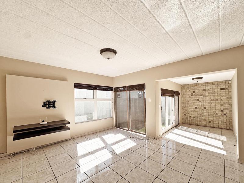 To Let 2 Bedroom Property for Rent in Morningside Gauteng