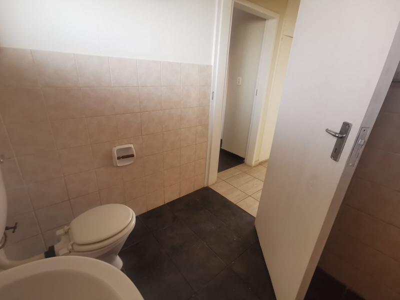 To Let 1 Bedroom Property for Rent in Casseldale Gauteng
