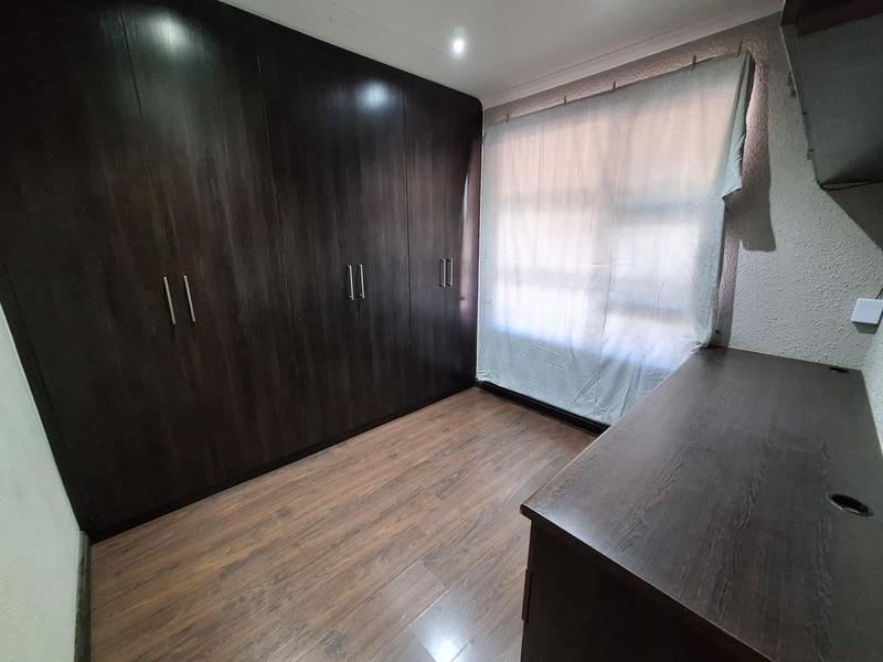 To Let 3 Bedroom Property for Rent in The Reeds Gauteng
