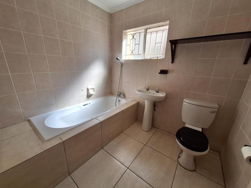 To Let 3 Bedroom Property for Rent in The Reeds Gauteng