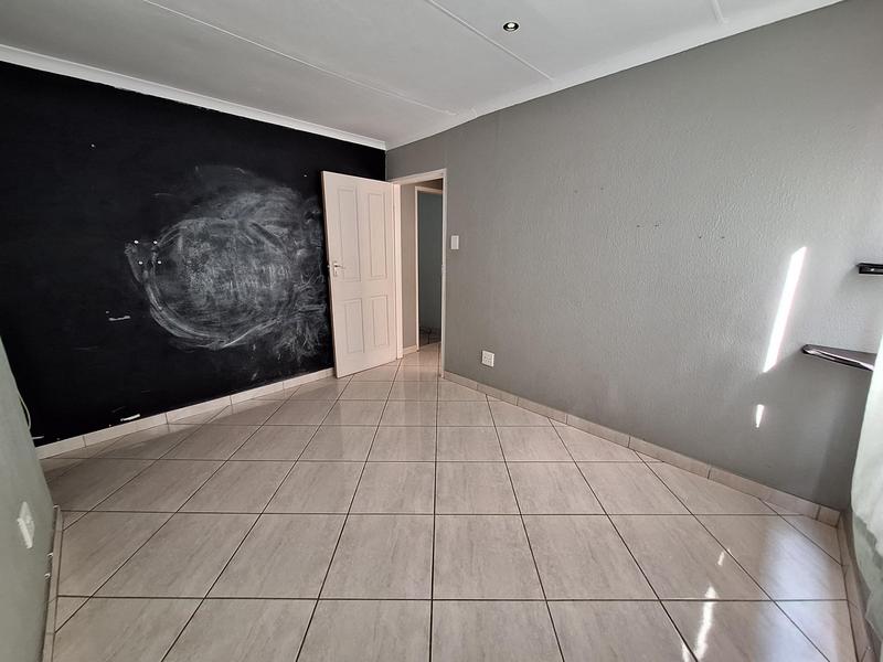 To Let 3 Bedroom Property for Rent in The Reeds Gauteng