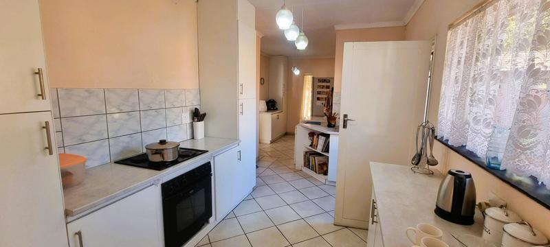 4 Bedroom Property for Sale in Eldoraigne Gauteng