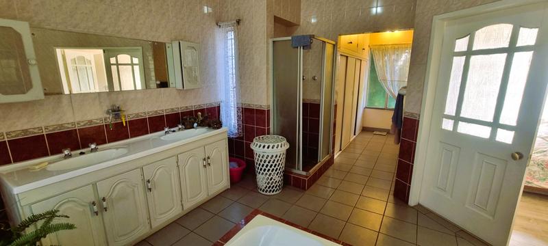 4 Bedroom Property for Sale in Eldoraigne Gauteng