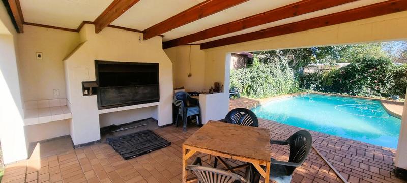 4 Bedroom Property for Sale in Eldoraigne Gauteng