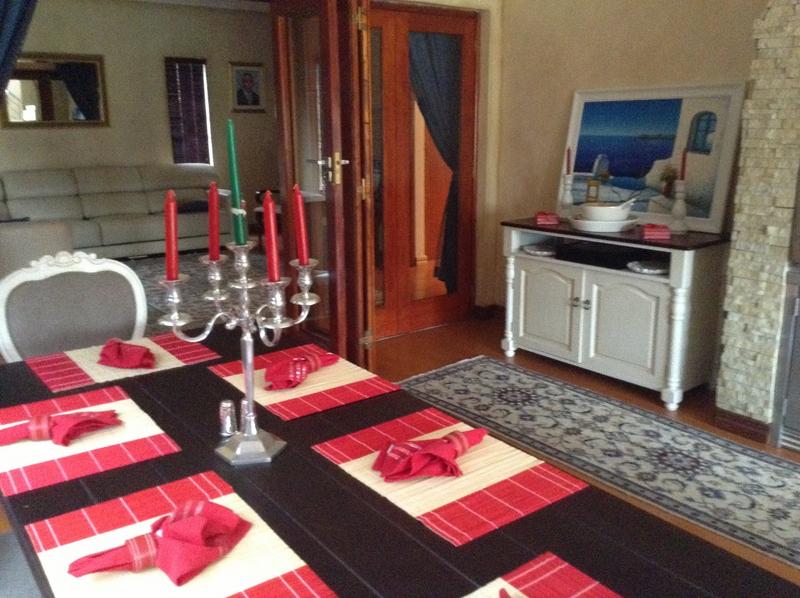 5 Bedroom Property for Sale in Rooihuiskraal North Gauteng